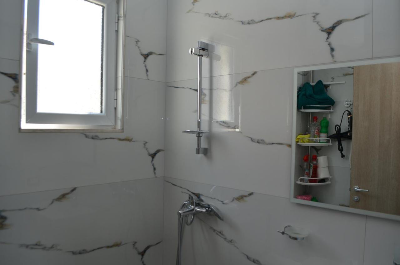 Akil Apartments Saranda Kültér fotó